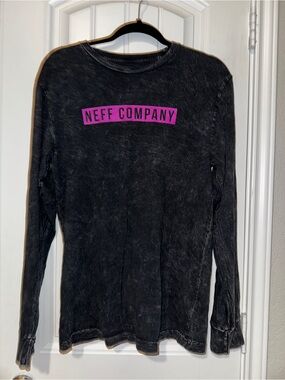 NEFF COMPANY Black Long Sleeve Tee with Pink Logo acid wash